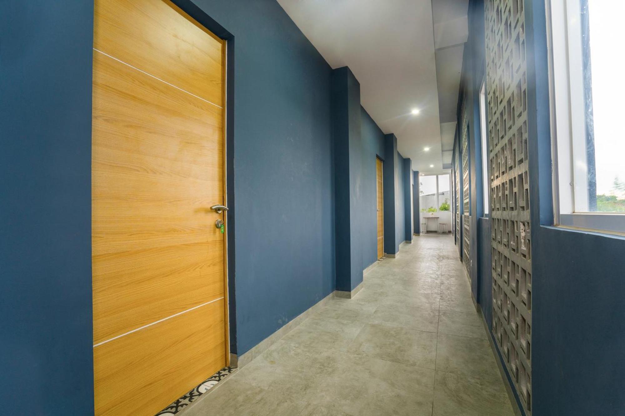 Отель Super Oyo Collection O 2627 Ratamya Co-Living Джокьякарта Экстерьер фото