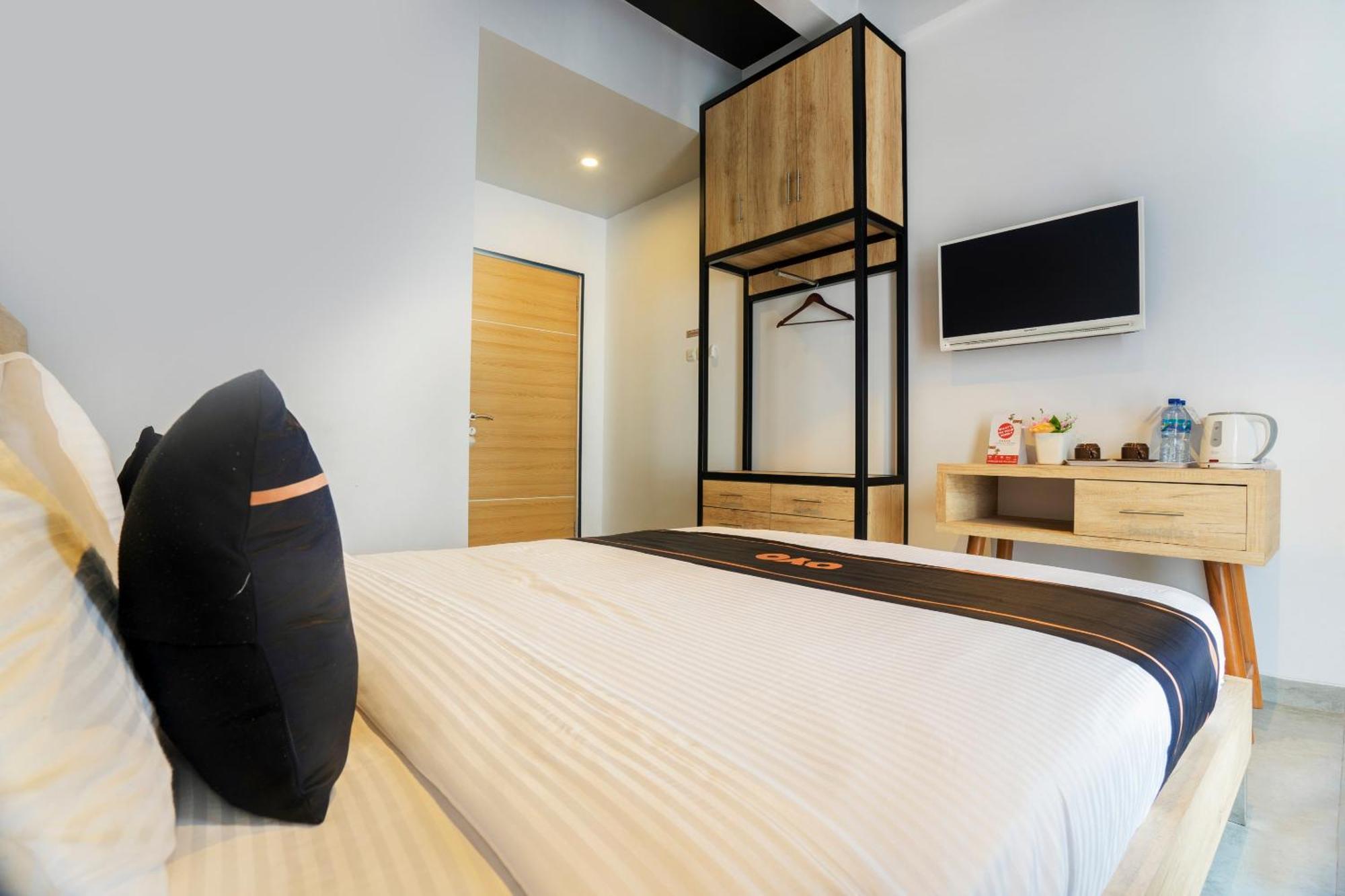 Отель Super Oyo Collection O 2627 Ratamya Co-Living Джокьякарта Экстерьер фото